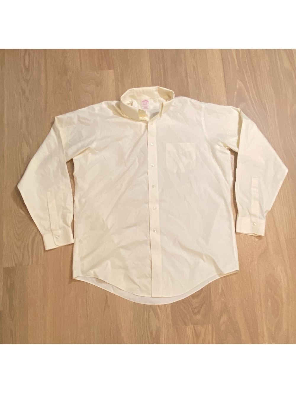 Brooks Brothers Traditional Fit Non-Iron Button-Down Shirt 16.5 36 Cream Cotton